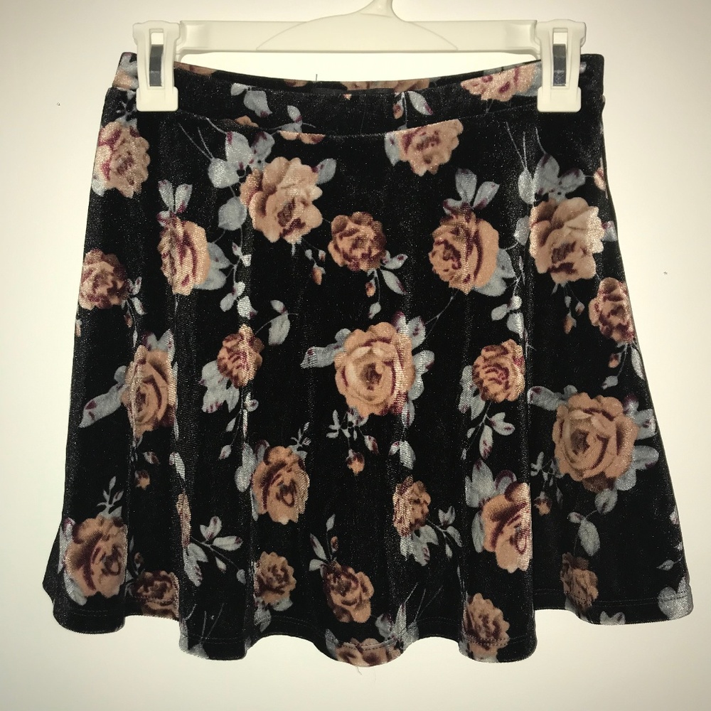 Velvet Black Floral Skirt (Forever 21)